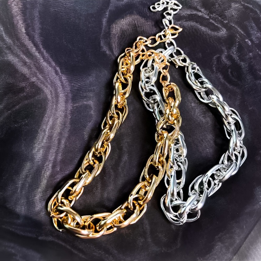 ⚜️𝟯𝟬%𝗢𝗙𝗙 𝗯𝘂𝗻𝗱𝗹𝗲𝘀 𝟯+⚜️ NEW Large Link Gold Chunky Necklace - Picture 8 of 12